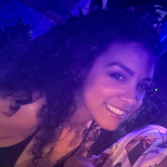 Meet your Posher, Christine - Picture 1 of 1